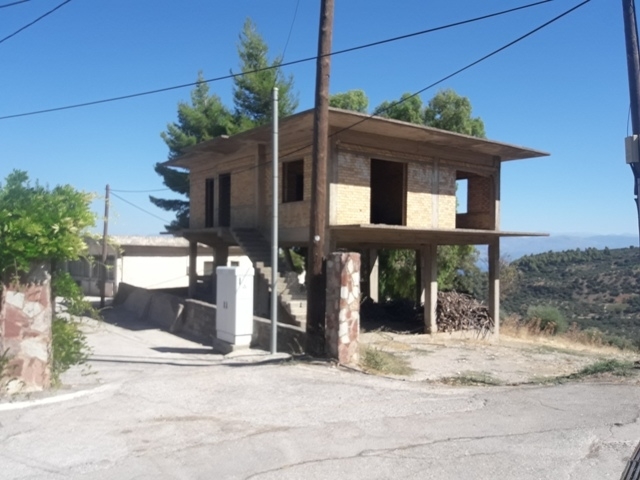 (For Sale) Residential Detached house || Achaia/Aigio - 215 Sq.m, 70.000€ 