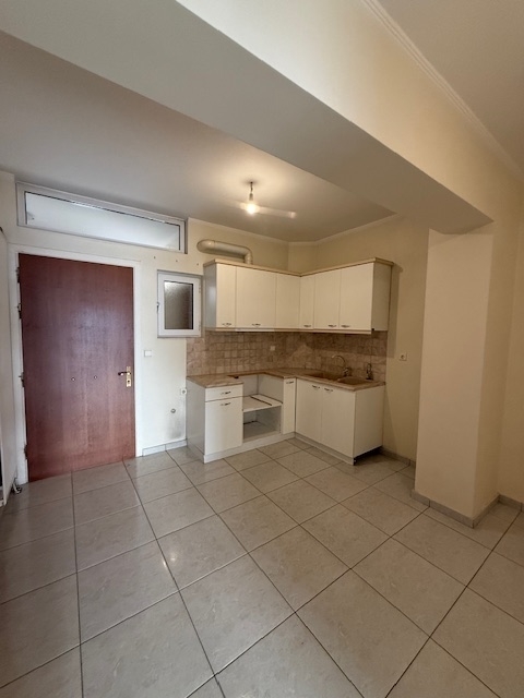 (Προς Ενοικίαση) Κατοικία Γκαρσονιέρα || Ν. Αχαϊας/Πάτρα - 37 τ.μ, 1 Υ/Δ, 250€ 