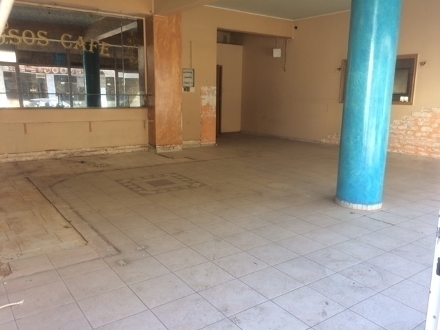 (Προς Ενοικίαση) Επαγγελματικός Χώρος Κατάστημα || Ν. Αχαϊας/Πάτρα - 85 τ.μ, 320€ 