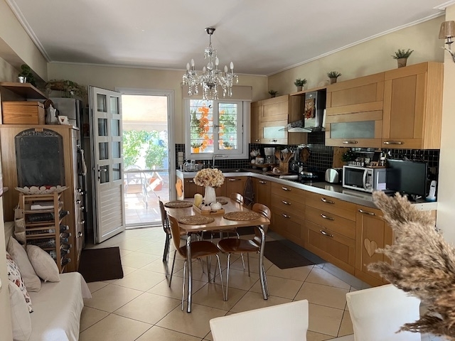 (Προς Πώληση) Κατοικία Μεζονέτα || Ν. Αχαϊας/Πάτρα - 293 τ.μ, 4 Υ/Δ, 450.000€ 