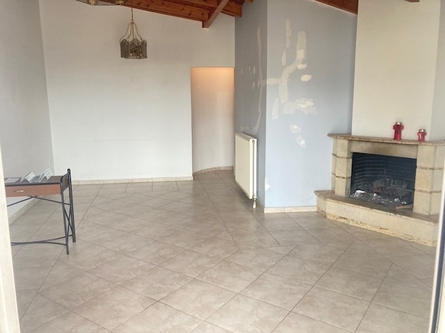 (Προς Πώληση) Κατοικία Οροφοδιαμέρισμα || Ν. Αχαϊας/Πάτρα - 120 τ.μ, 2 Υ/Δ, 180.000€ 